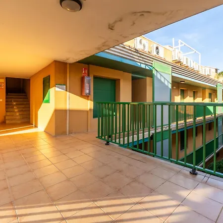 Paola By Interhome Apartamento L'Eucaliptus